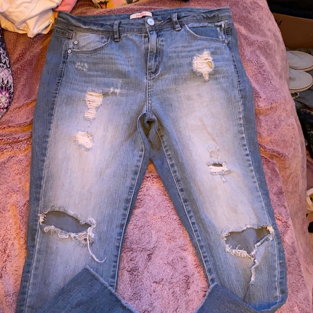 Refuge ripped pants very comfortable and relaxed